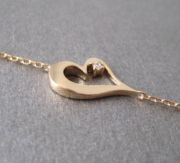 14K Gold 0.03 Ct. Genuine Diamond Unique Heart Friendship Bracelet Fine Jewelry