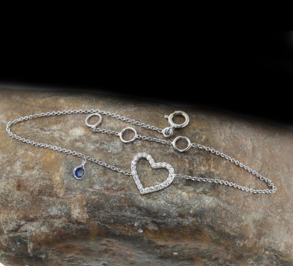 14K Gold Genuine Diamond And Blue Sapphire Gemstone Love Heart Charm Bracelet