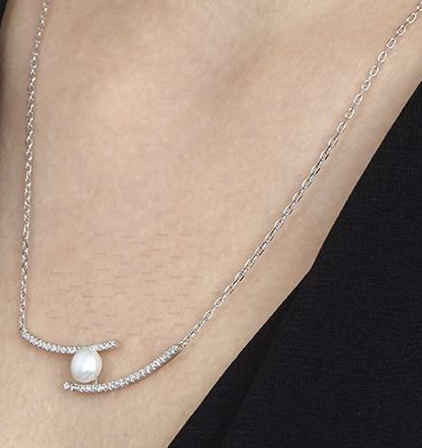 14K Gold Genuine Diamond and Freshwater Pearl Pendant Necklace Thanksgiving Gift