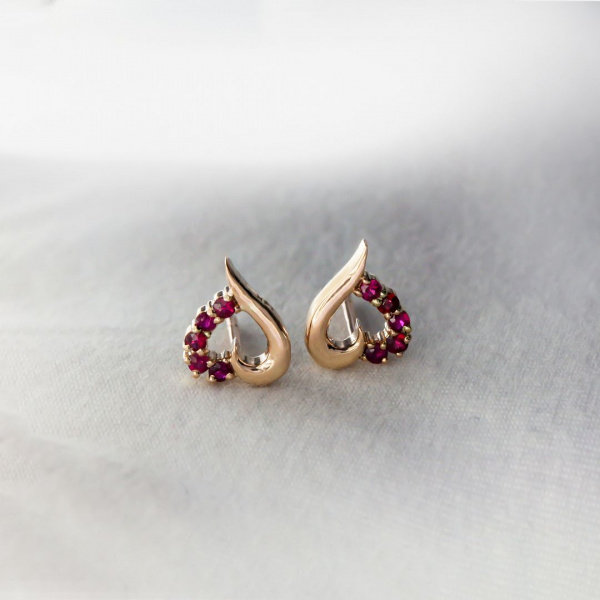 14K Gold 0.20 Ct. Genuine Ruby Gemstone Heart Earrings Fine Jewelry