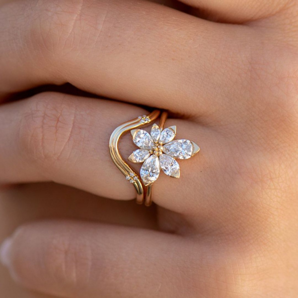 Assymetric Bloom Engagement Ring | Pear Cut Diamond