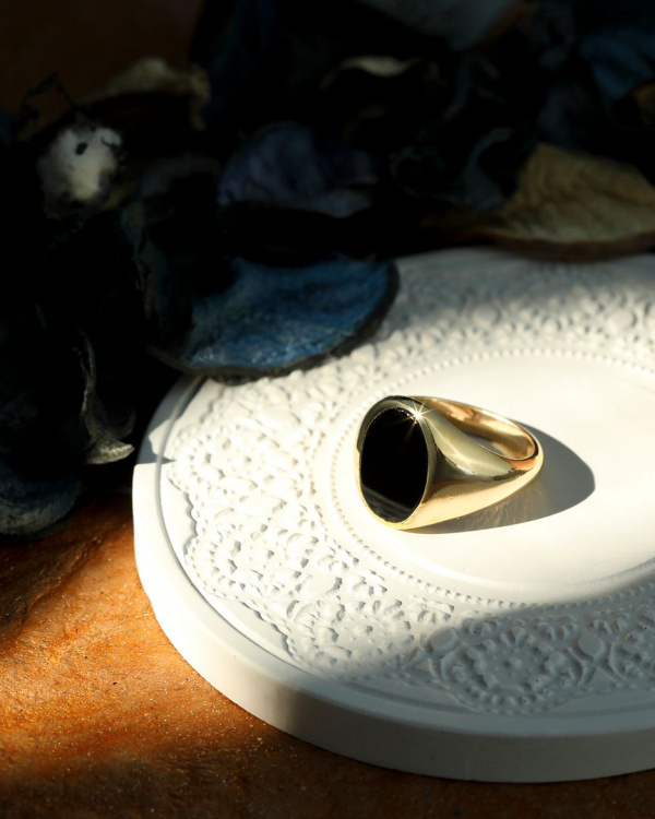 Vintage Signet Ring Fine Jewelry | 14K Gold Black Onyx